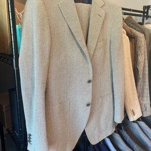 SuitSupply Havana 40 Reg pure cotton. Great weekday suit or casual wedding suit.